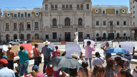 Con mitin, 250 antorchistas piden resultados a la Alcaldía 