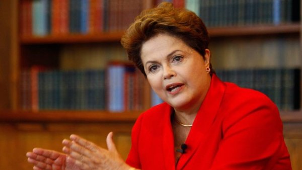 Manifestaciones de la derecha brasileña atacan Gobierno de Roussef