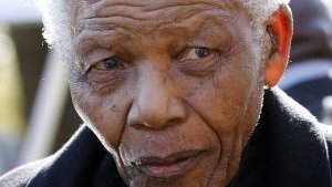 La presidencia sudafricana informa de que Mandela está en estado “crítico”