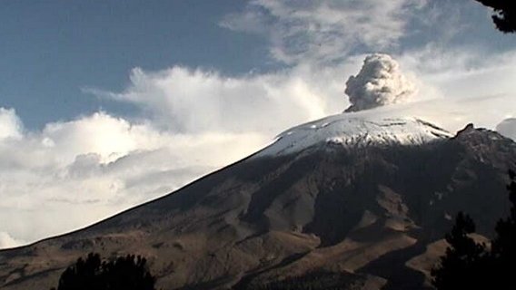 Incrementa la actividad del Popocatépetl