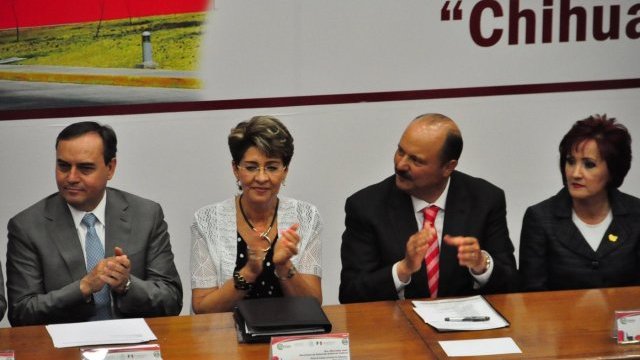 Presenta Duarte plan para más hospitales ante secretaria de Salud