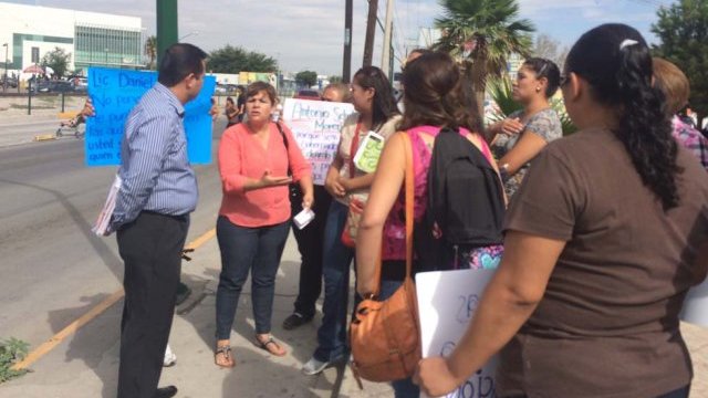 Se manifiestan en Conciliación, exempleadas de guardería de Juárez