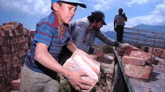 Crean comisión para erradicar el trabajo infantil en Chihuahua
