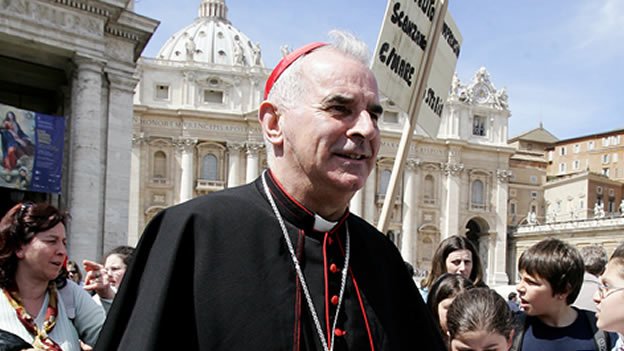 Cardenal británico reconoce que cometió abuso sexual