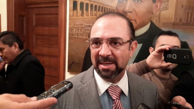 Acusa síndico a ex alcalde Eugenio Baeza de lucrar con abuso de poder