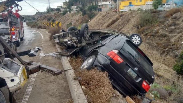 Lluvias en Tijuana provocan 111 accidentes de tránsito
