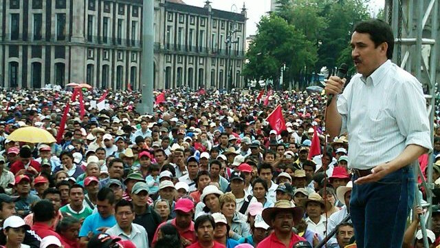 Eruviel Ávila niega solución a 50 mil manifestantes