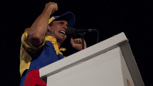 Capriles no reconoce la victoria mínima de Maduro