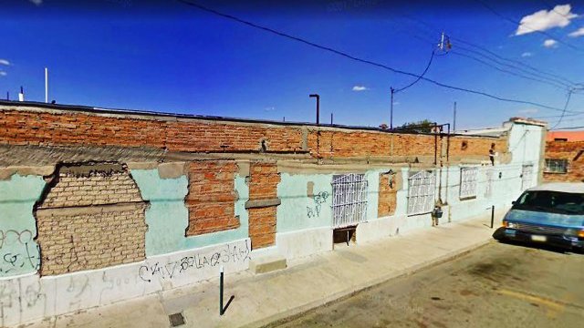 Asesinan a un individuo al interior de unas tapias, en Juárez