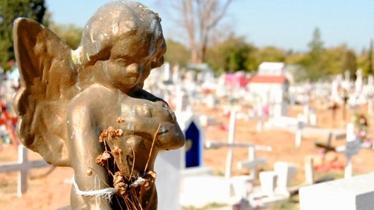 Sólo 20% de tumbas en panteones municipales tienen dueño legal