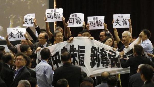 Jornada de protestas en Hong Kong contra plan chino de elecciones