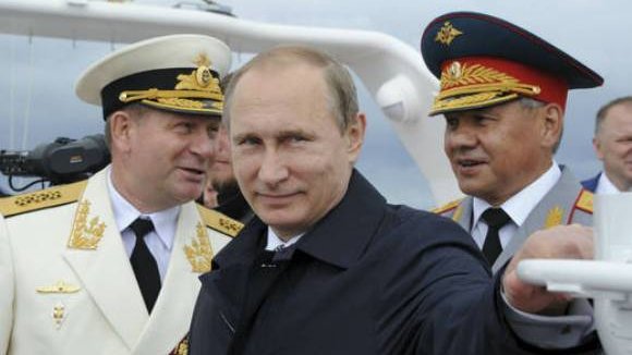 Putin asegura que Rusia mantendrá su estatus de potencia marítima