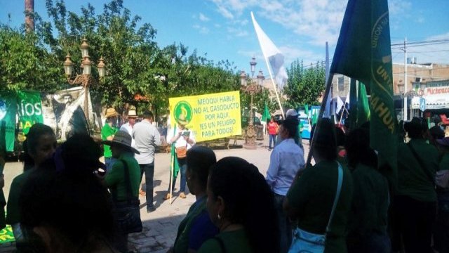 Toman la Alcaldía de Meoqui, piden que el gasoducto de Heineken no pase por las calles