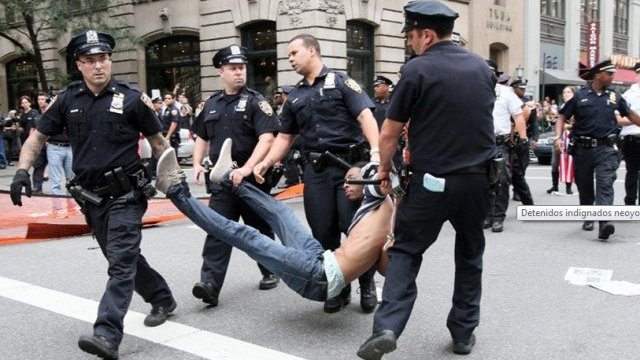 Casi un centenar de indignados neoyorquinos arrestados durante una marcha pacífica