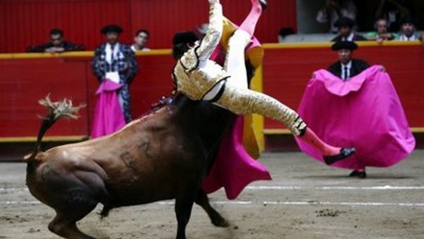 Llevan a Juárez al matador español Antonio Barrera