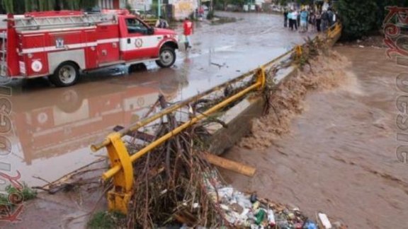 Evacuaron en Cuauhtémoc a 35 familias por riesgo de inundación