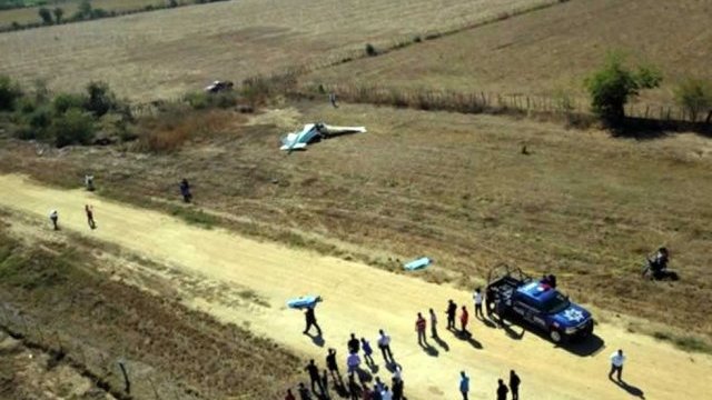 Fallecieron dos parralenses al desplomarse una avioneta en Culiacán
