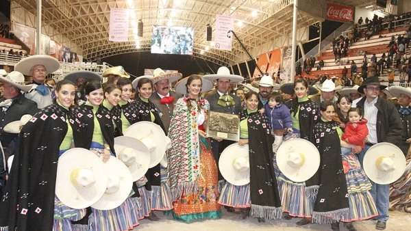 Escaramuzas chihuahuenses se coronan campeonas en Zacatecas