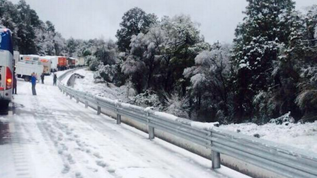 Cierran la carretera México- Puebla por nevada