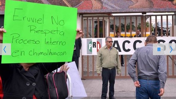 Priístas de Chimalhuacán se manifiestan en el Comité Ejecutivo Nacional 