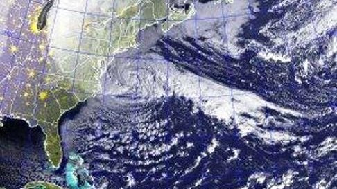 Huracán Sandy toca tierra en el sur de Nueva Jersey