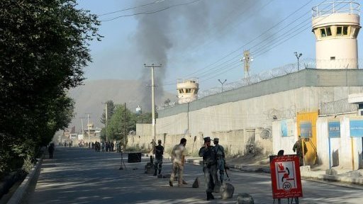 Ataque talibán contra el palacio presidencial y una base de la CIA en Kabul