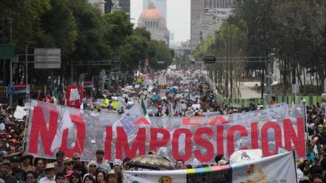 Finaliza en el Zócalo nueva marcha contra la “imposición” de EPN