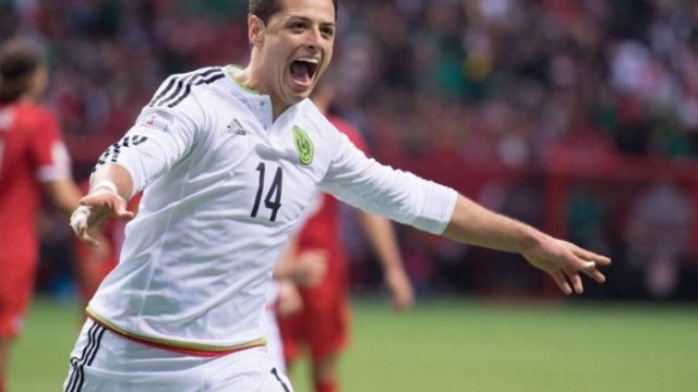 México golea 3-0 a Canadá