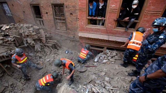 Nepal prevé que cifra de muertos supere los 10 mil