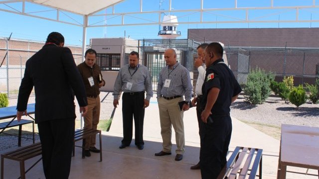 Funcionarios del D.F. acuden para conocer el modelo del sistema penitenciario de Chihuahua