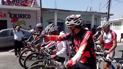 Logran ciclistas de Petlalcingo oro y bronce en Espartaqueada
