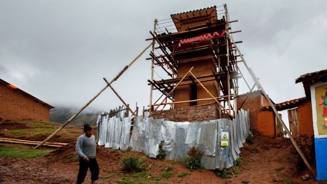 Ciencia e ingeniería al rescate de los edificios de adobe en los Andes peruanos