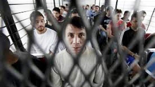 EE.UU. deporta diariamente a más de mil mexicanos