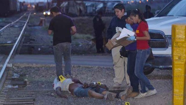 Asesinan a un hombre a navajazos en Chihuahua, en patios del ferrocarril