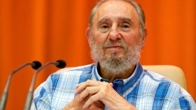 Otorgan en Cuba a Fidel Castro Premio Nacional de Pedagogía