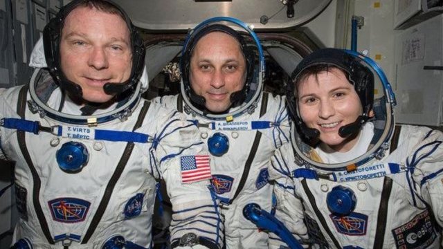 Tres astronautas vuelven a la Tierra tras viaje espacial