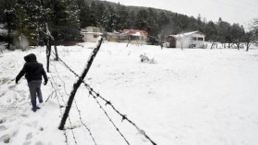 Centenares de damnificados por la nieve en Gómez Farías